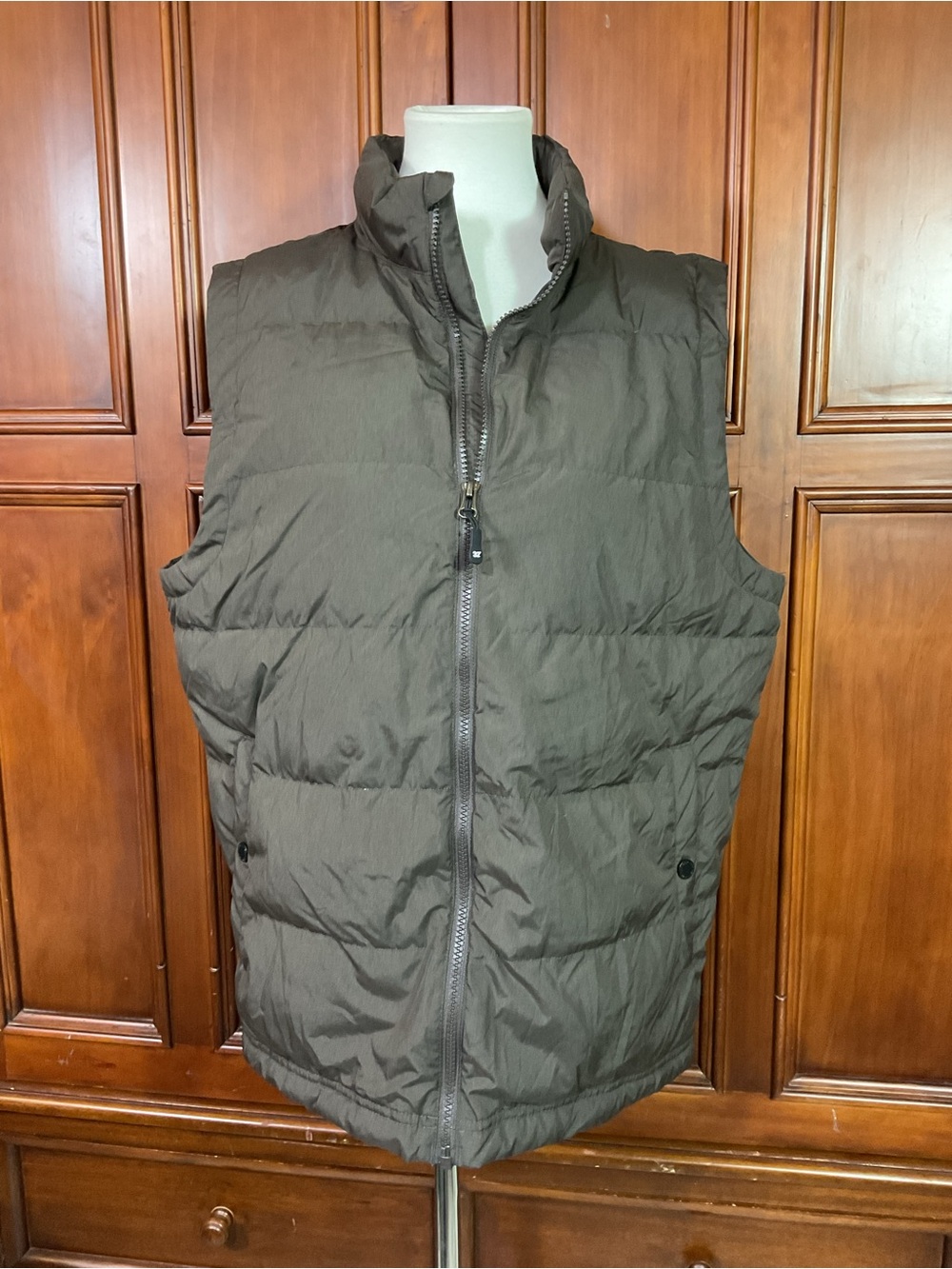 32 Degrees Men’s Size Med Puffer Vest Solid Brown Full Zip Collared Euc As Seen